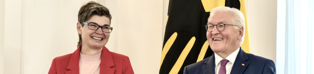 Übergabe des Bundesverdienstkreuzes an Kathrin Schuchardt